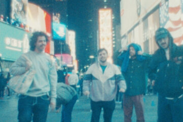 Banda Jovem Dionisio em Nova Iorque durante gravação do clipe de Não Pense