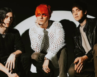 Integrantes do Waterparks em sessão de fotos promocional, anunciando novo contrato com a BMG.