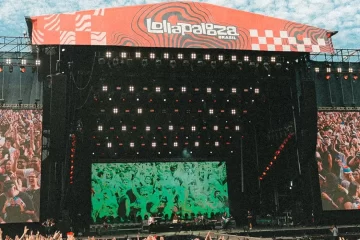 Primeira edição do Lollapalooza aconteceu em 1991, com um formato diferente do que conhecemos. (Foto: Reprodução/Instagram)