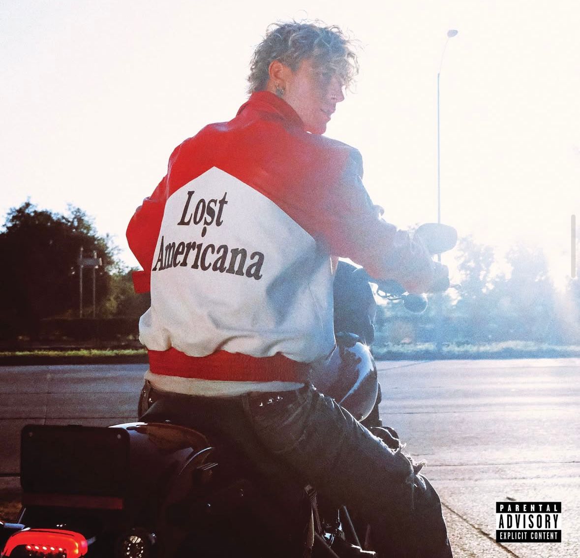 Ultima faixa do novo álbum faz referência a um mito grego; canção foi escrita por mgk e sua ex-noiva, Megan Fox (Foto: Reprodução/Instagram)