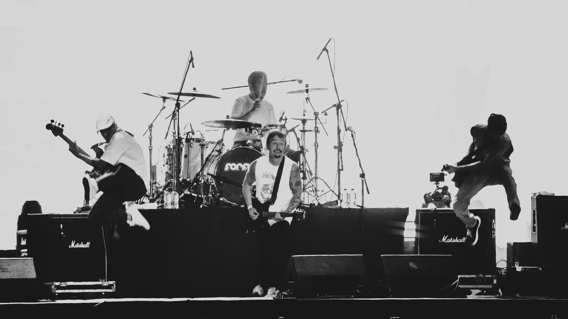 Forfun celebra 20 anos do álbum Teoria Dinâmica Gastativa com um show energético no Doce Maravilha 2025, no Jockey Club do Rio de Janeiro