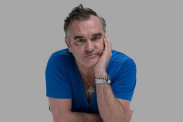 Morrissey anuncia a venda do catálogo e dos direitos do The Smiths em comunicado oficial.