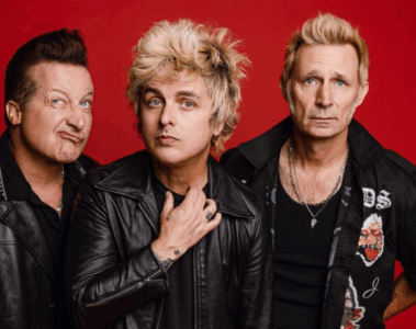 Green Day em foto promocional de 2025; banda retorna ao Brasil para shows no The Town em São Paulo e na Ligga Arena em Curitiba.