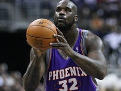 Shaquille O’Neal, ex-NBA, agora se apresenta como DJ Diesel no Lollapalooza. (Foto: Reprodução)