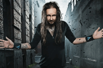 Issues, álbum lançado em 1999, foi o primeiro disco sóbrio de Jonathan Davis; entenda como foi a experiência do músico de se distanciar das substâncias sem reabilitação. (Foto; Divulgação)