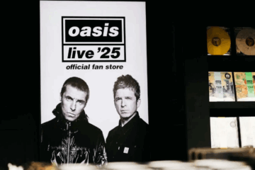 Pop-up em São Paulo reúne merch da turnê, peças limitadas e a coleção Adidas x Oasis. (Foto: Divulgação)