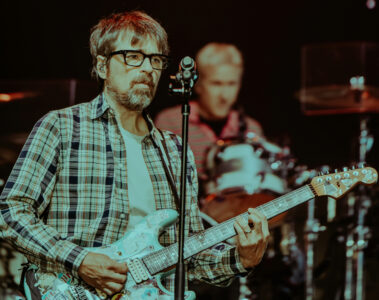 Rivers Cuomo, vocalista do Weezer, durante apresentação no Festival Índigo no Parque Ibirapuera, em São Paulo.