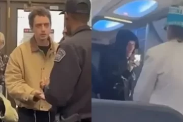 Imagem dividida em duas cenas: à esquerda, um dos artistas conversa com um policial no aeroporto; à direita, Ca7riel aparece dentro do avião gravando um vídeo enquanto uma comissária observa a situação.