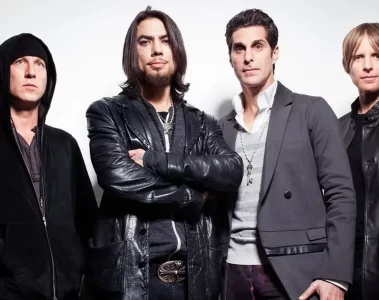 Integrantes do Jane’s Addiction em foto promocional após anúncio de separação oficial da banda