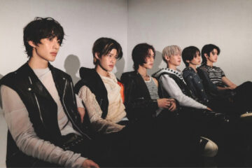 Grupo de K-pop RIIZE em foto promocional oficial para divulgação do show em São Paulo