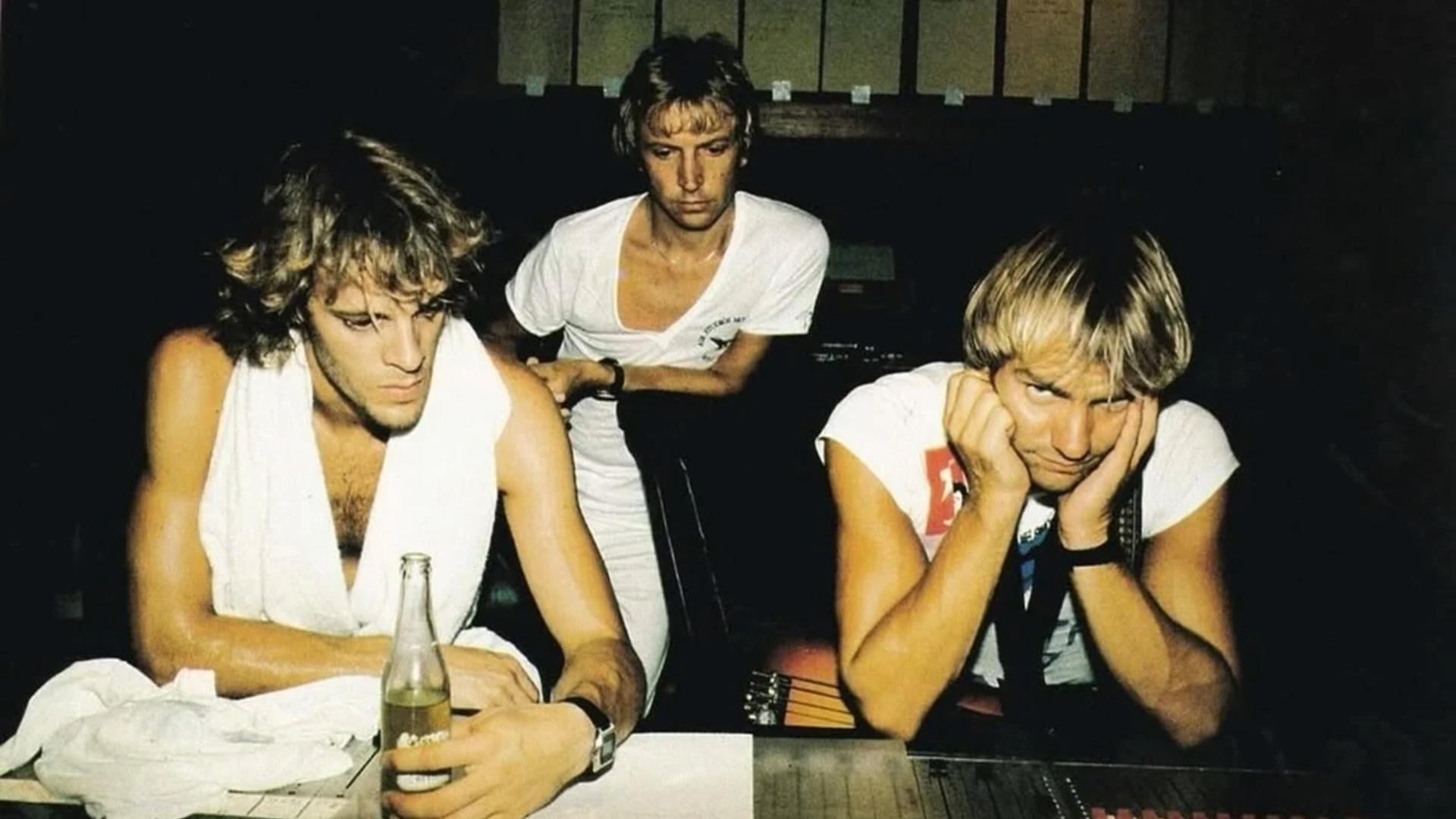 The Police durante sessão de estúdio nos anos 1980, período das gravações de Synchronicity