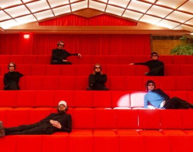 Integrantes da banda LEISURE em foto promocional da turnê Welcome to the Mood