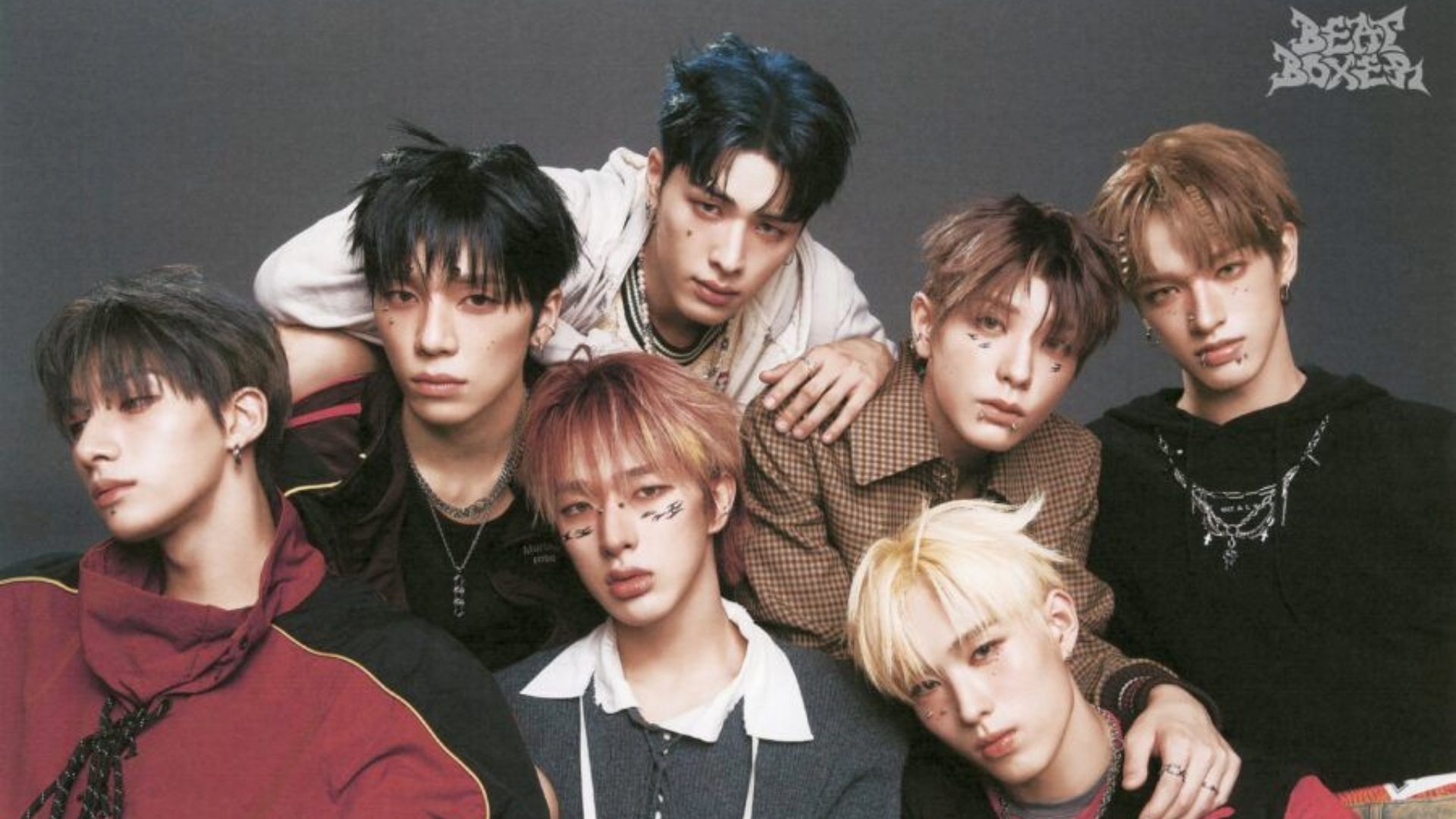 Integrantes do grupo NEXZ em foto promocional divulgada pela JYP Entertainment.