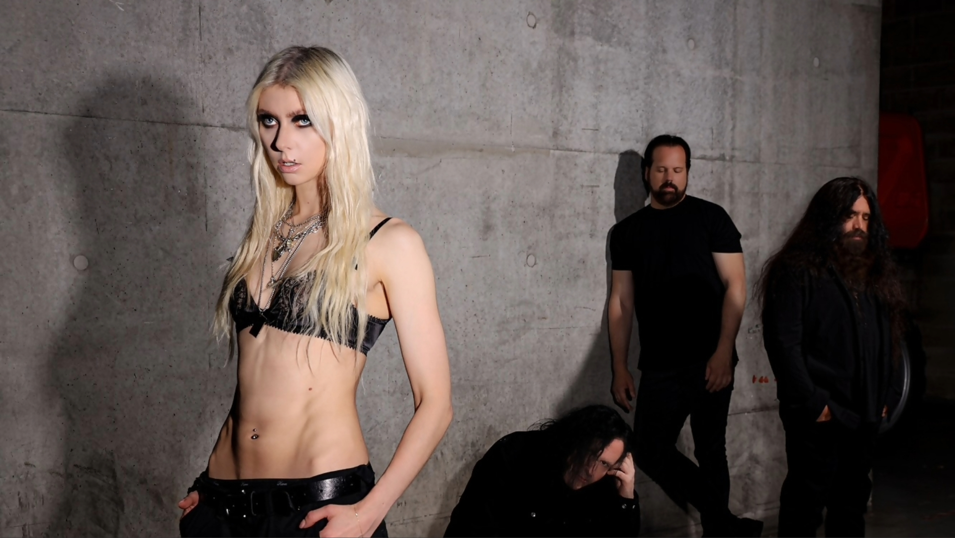 The Pretty Reckless Dear God