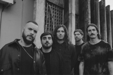 Integrantes do Rancore em foto promocional do álbum BRIO, marcando o retorno da banda após 15 anos sem disco de estúdio.
