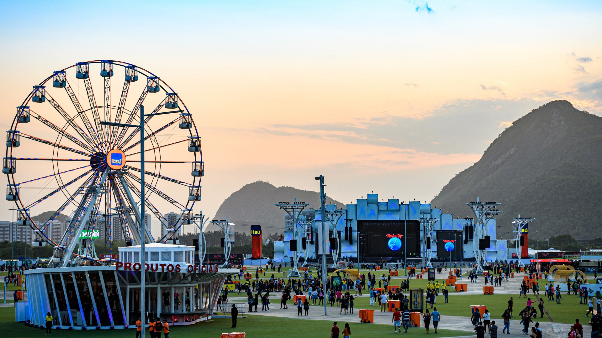 Vista geral da Cidade do Rock no Parque Olímpico durante uma edição do Rock in Rio, no Rio de Janeiro.