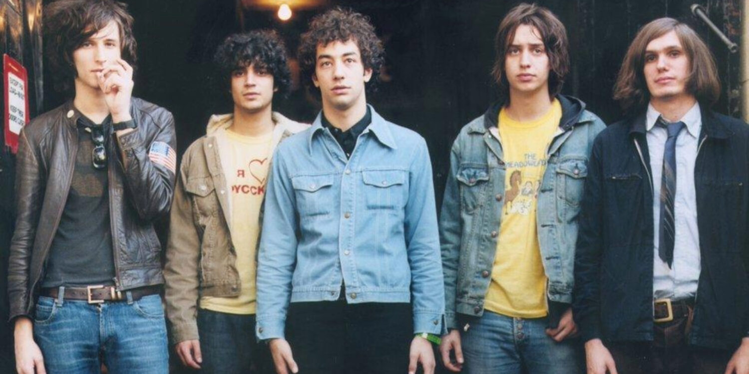 Integrantes do The Strokes durante a divulgação do álbum Is This It em 2001