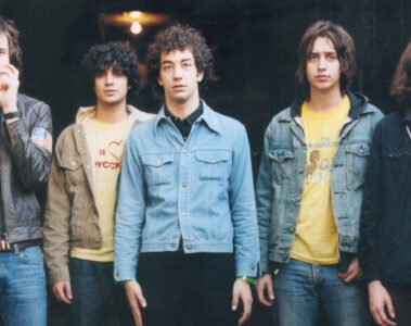 Integrantes do The Strokes durante a divulgação do álbum Is This It em 2001
