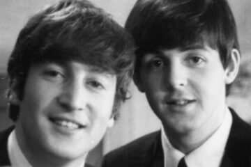 John Lennon e Paul McCartney durante os primeiros anos dos Beatles