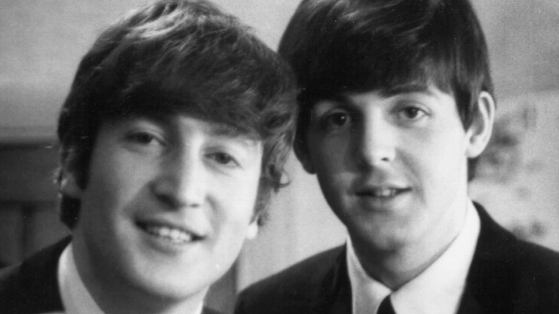 John Lennon e Paul McCartney durante os primeiros anos dos Beatles