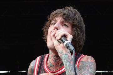 Oliver Sykes