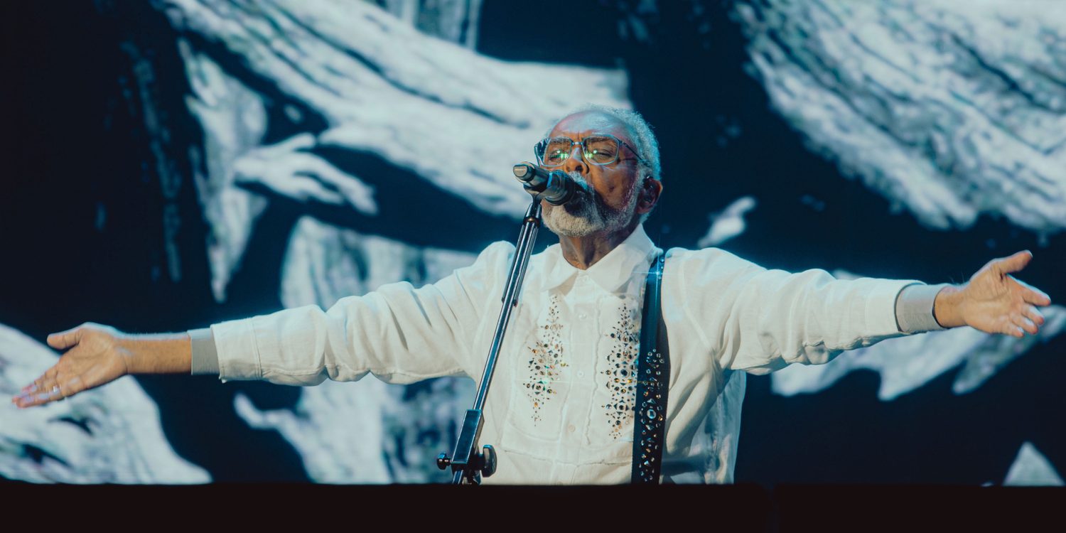 Gilberto Gil se apresenta no Palco Mundo durante o Rock in Rio 2026.