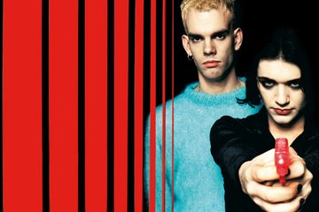 Placebo em imagem promocional da RE:CREATED Tour, que chega ao Brasil em fevereiro de 2027