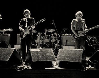 Chapterhouse se apresenta ao vivo; banda faz show único em São Paulo em setembro de 2026