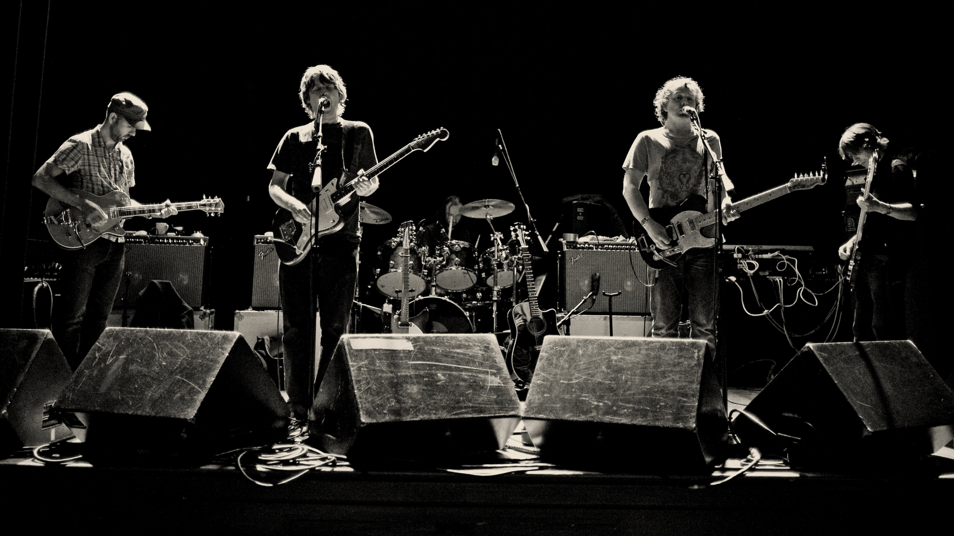 Chapterhouse se apresenta ao vivo; banda faz show único em São Paulo em setembro de 2026