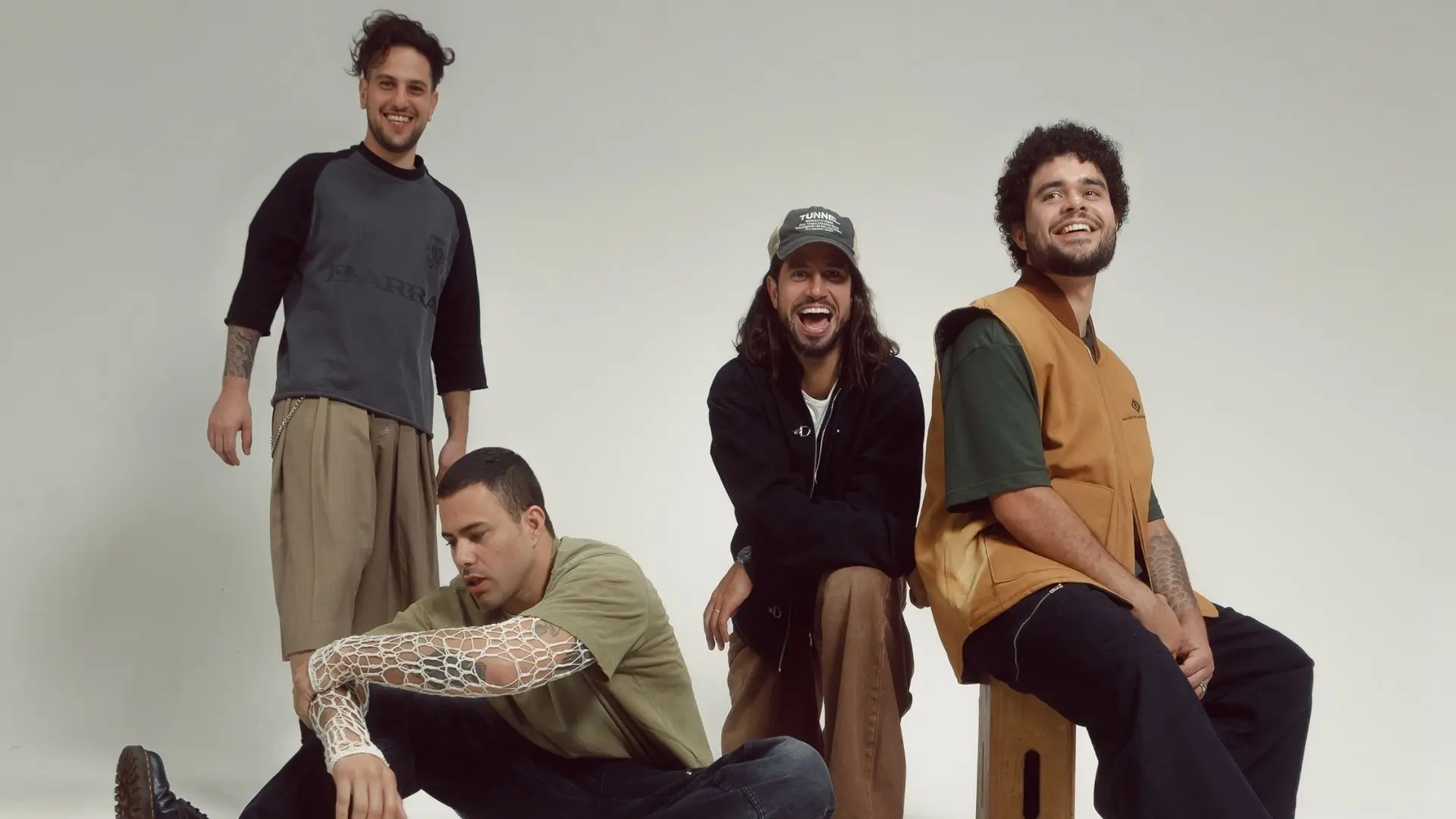 Integrantes da Lagum em foto promocional da nova fase da banda