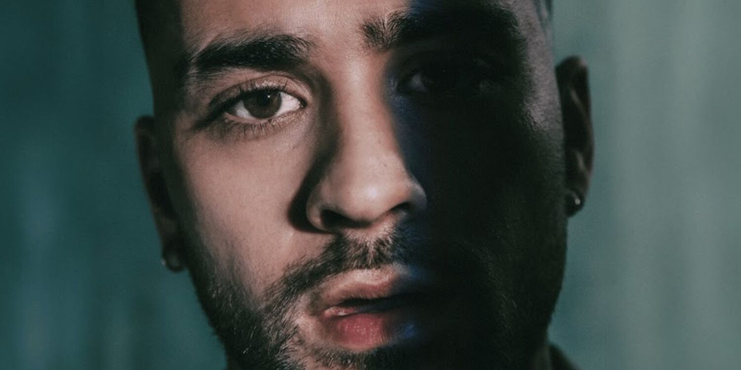 Da estreia solo à fase experimental de KONNAKOL, ZAYN construiu uma carreira marcada por amadurecimento e liberdade artística, que agora ganha os palcos em sua primeira turnê global.